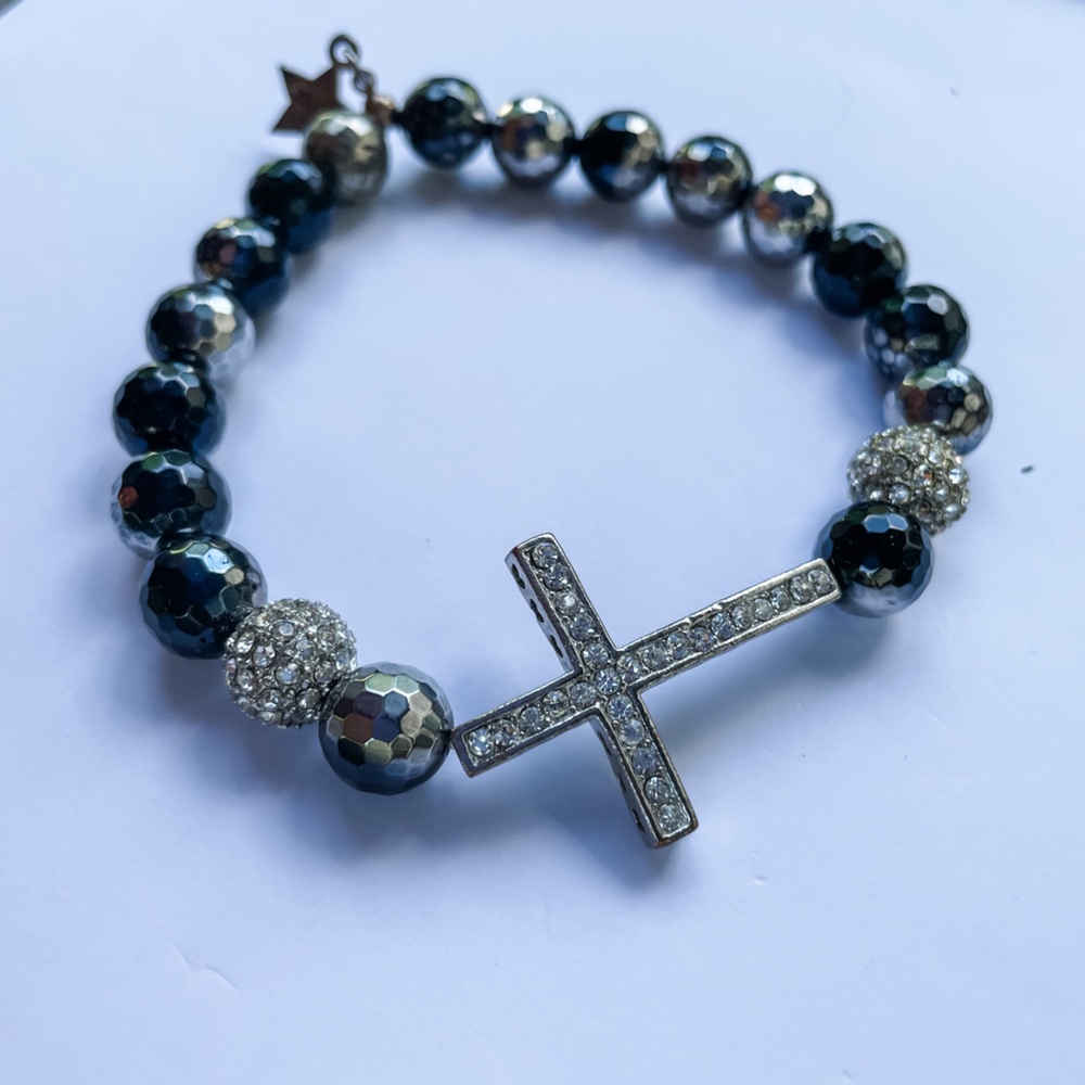 House of Rox Cross bracelet
